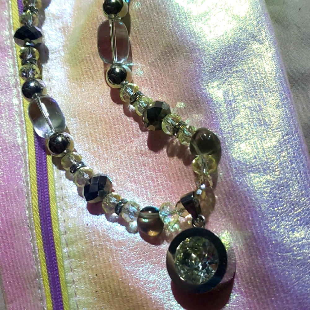 Glass necklace